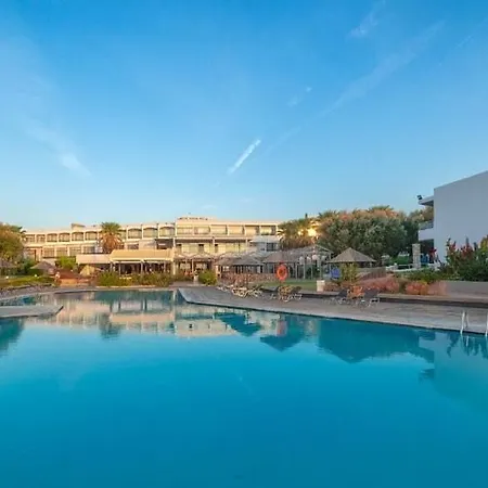 Hotel Lutania 4*