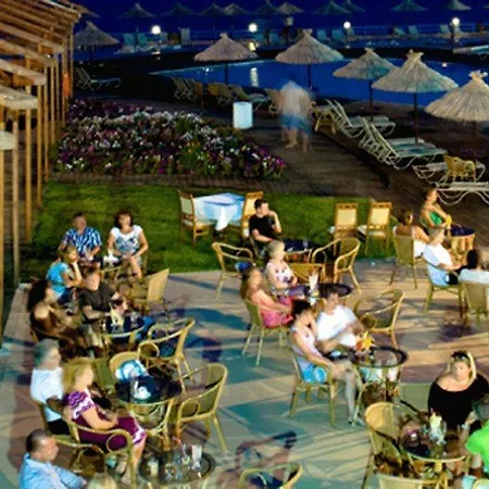 Lutania Hotel 4*