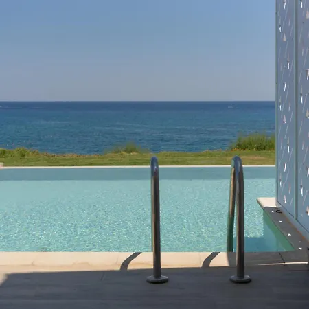 Paralos Rodos Lifestyle