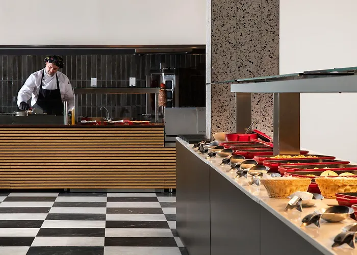 Paralos Rodos Lifestyle