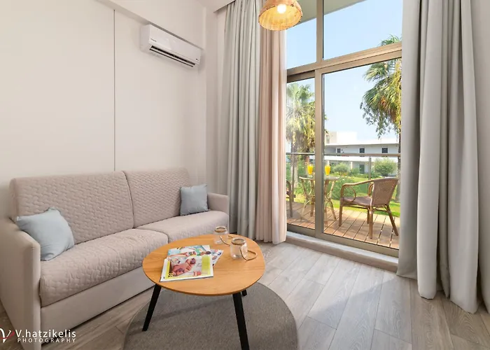 Paralos Rodos Lifestyle 科林比亚