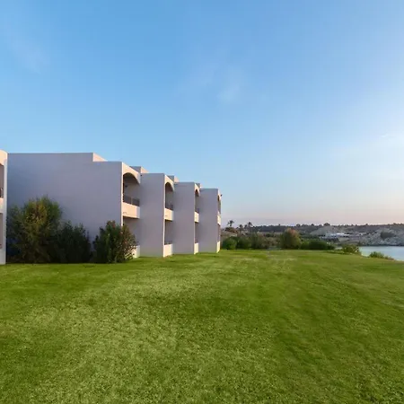 Paralos Rodos Lifestyle