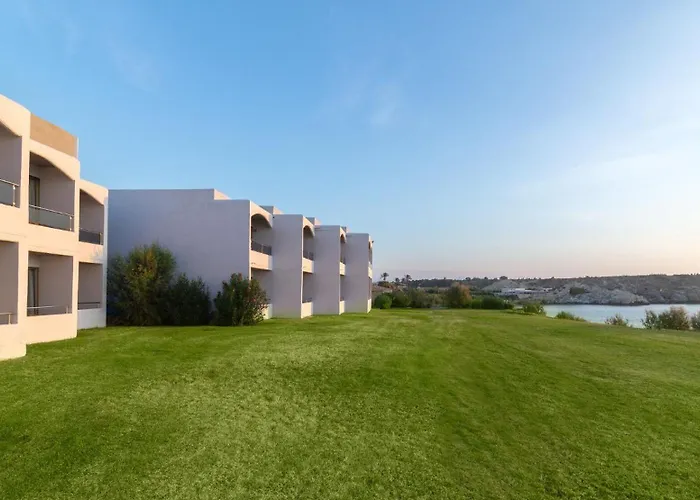 Paralos Rodos Lifestyle